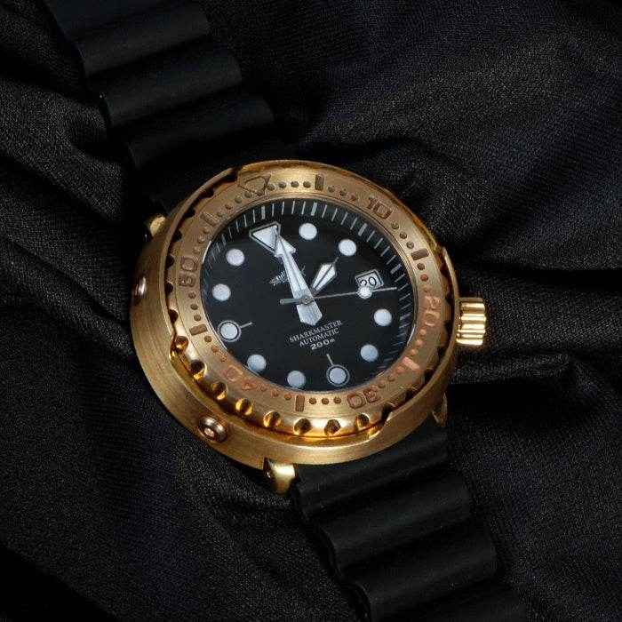 Retro Luxury outfit watch for men | SharkMaster