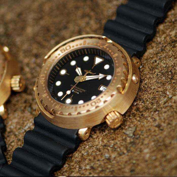 Retro Luxury outfit watch for men | SharkMaster